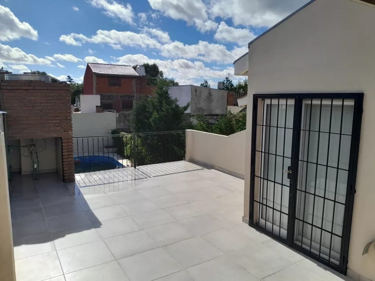 CHALET SOLIDO EN DOS PLANTAS