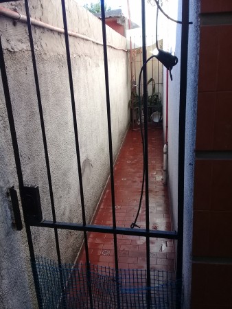 OPORTUNIDAD Se vende Ph en planta baja con local en Boulogne