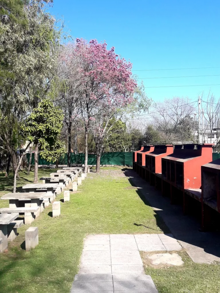 Descubri este hermoso Departamento muy luminoso de 2 amb con cochera en Tigre