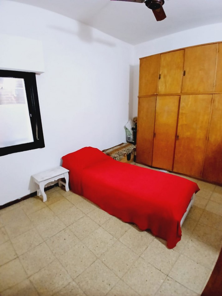 ¡Descubre tu proximo hogar en esta encantadora casa en venta en Carapachay!
