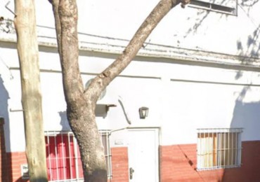 Se vende Departamento de 4 amb mas monoambiente y espacio guardacoche